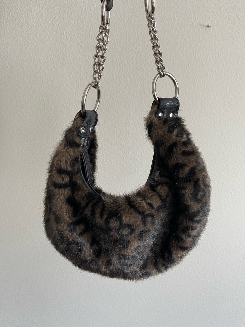 Leopard Print Faux Fur Shoulder Bag with Chain Strap - Brown